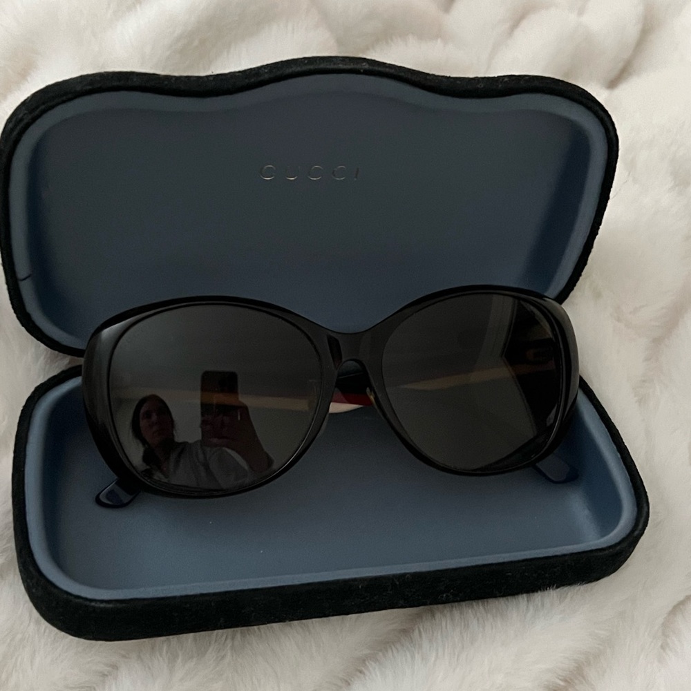 Like new GUCCI glasses